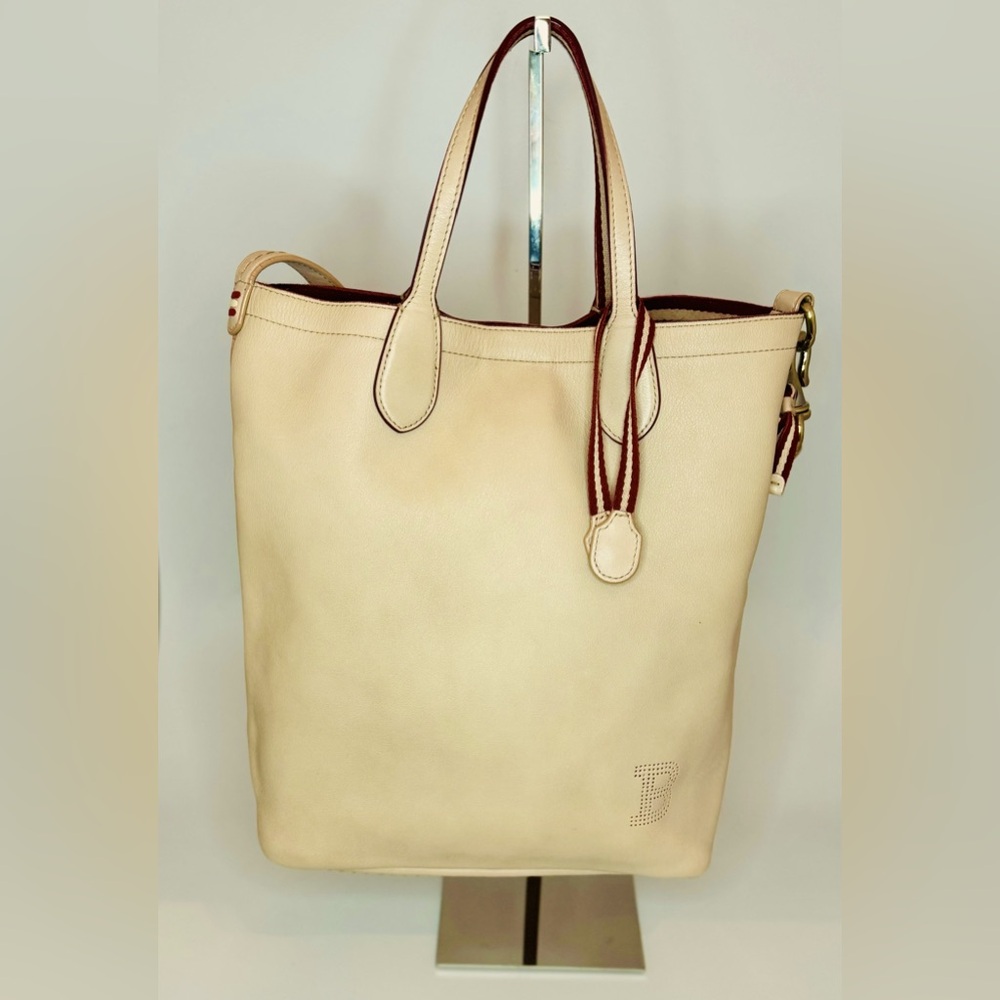 Bally leather tote with shoulder strap